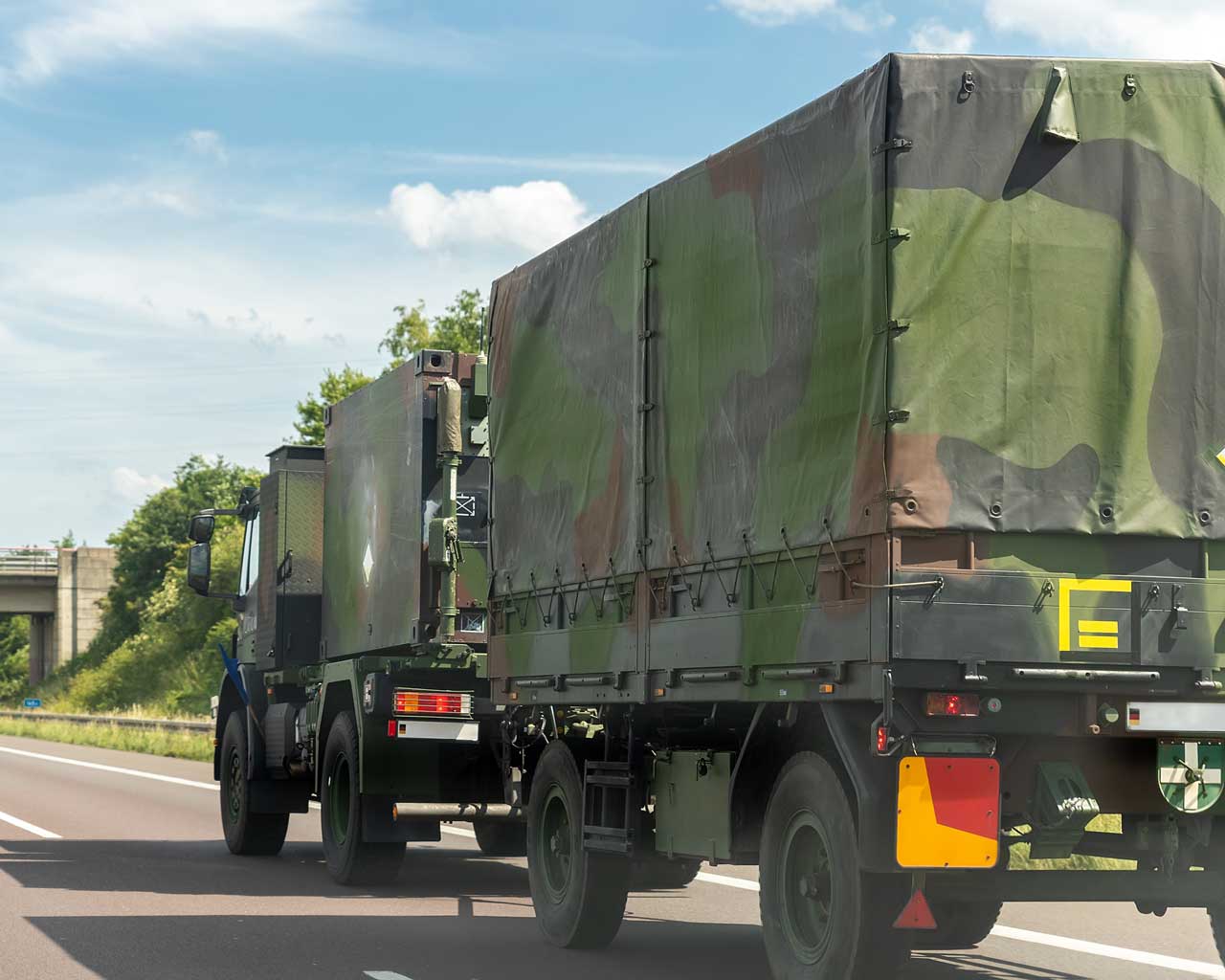 german-armoured-semi-trailer-cargo-truck-carrier